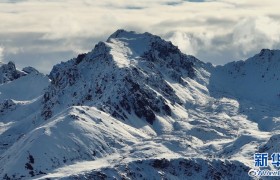 航拍云南德钦雪景 银装素裹如诗般壮美