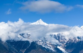 在梅里雪山见证＂星河流淌＂和＂日照金山＂奇观