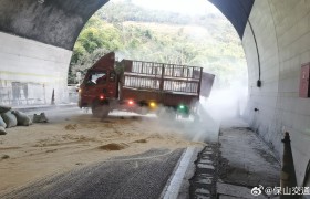 车辆超载存隐患，失控侧翻“货车”变祸车