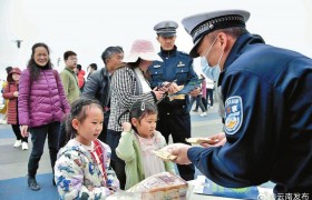 昆明：全力保障滇池海埂大坝景区秩序